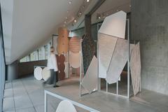 「壁を装う展 – Wall Covering and Beyond」会場風景／Exhibition view of "Wall Covering and Beyond"